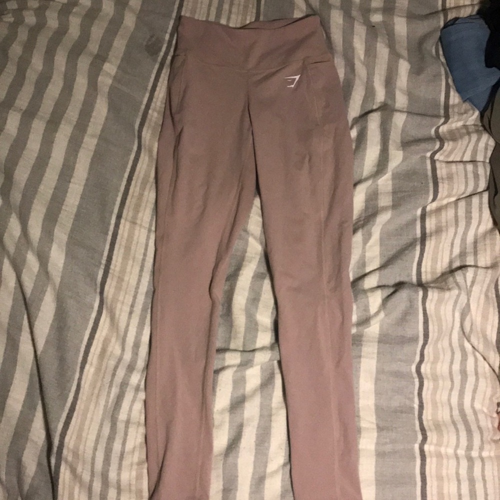 Light pink Gymshark leggings